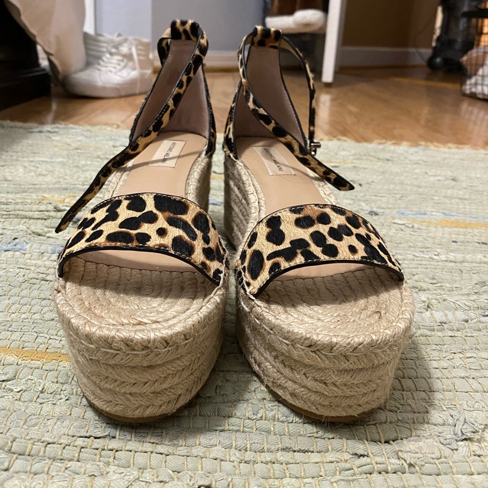 Antonio Melani wedge size 9
